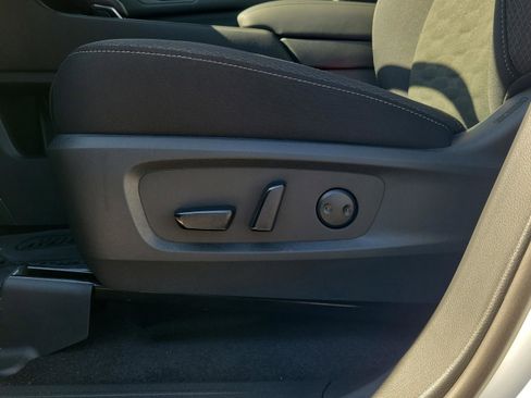 New 2025 Nissan Pathfinder SV image 22