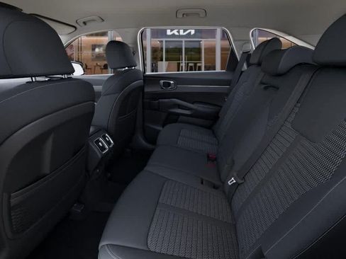 Certified 2026 Kia Sorento LX FWD image 18