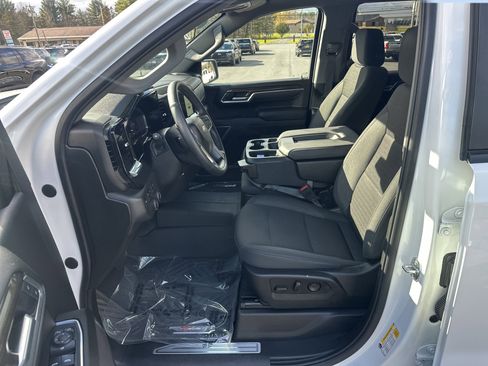 Certified 2025 Chevrolet Silverado 1500 LT image 11