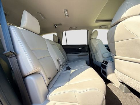 Used 2022 Honda Pilot Special Edition image 30