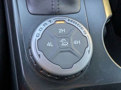 New 2025 Ford Bronco 4-Door image 21