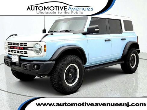 Used 2023 Ford Bronco Heritage Edition AWD/4WD image 1
