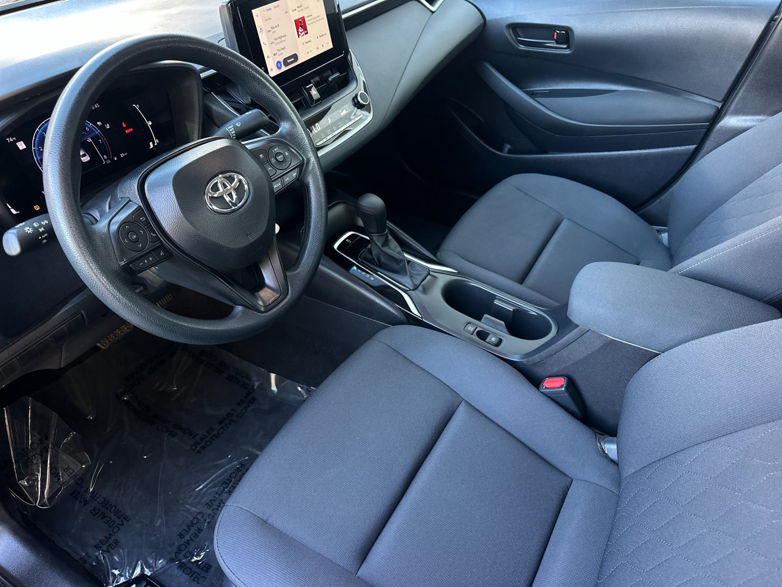 Used 2026 Toyota Corolla LE FWD image 9