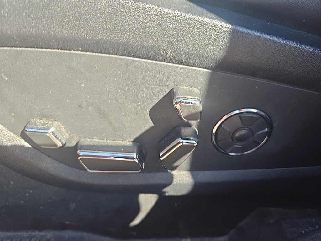 Used 2018 Lincoln MKX Reserve AWD/4WD image 9