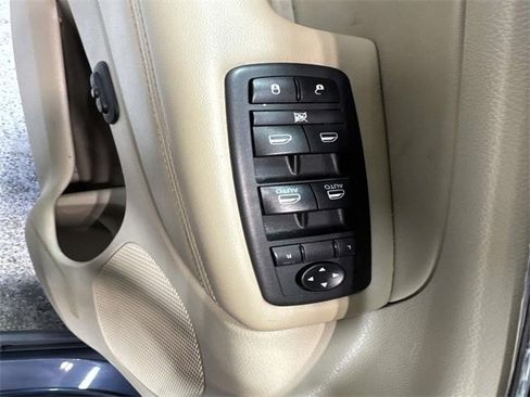 Used 2021 Jeep Grand Cherokee Limited w/ Luxury Group II image 20