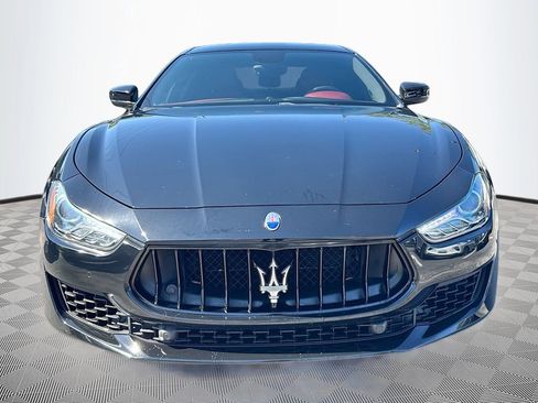 Used 2018 Maserati Ghibli RWD image 2