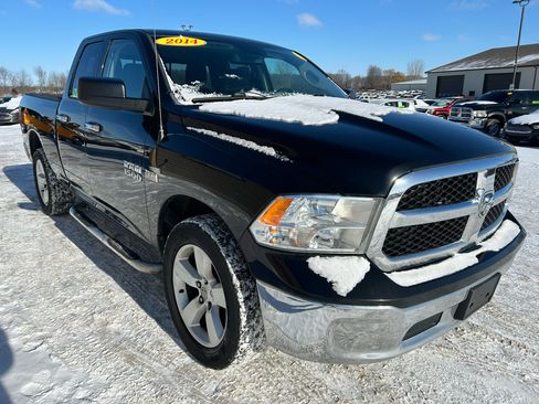 Used 2014 RAM 1500 Classic SLT image 3