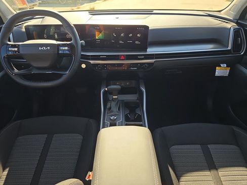 New 2026 Kia Sorento LX image 14