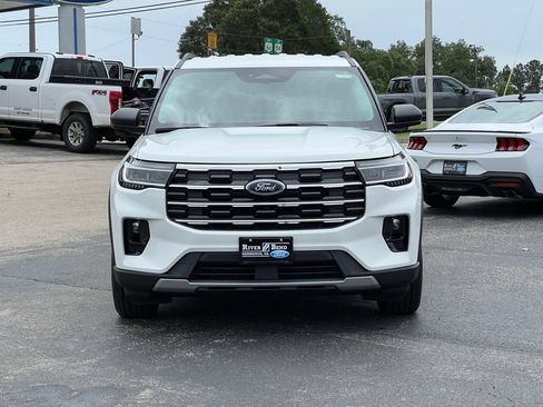 New 2026 Ford Explorer Active w/ Active Comfort Package RWD image 8