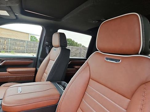 New 2026 GMC Sierra 3500 Denali Ultimate image 12