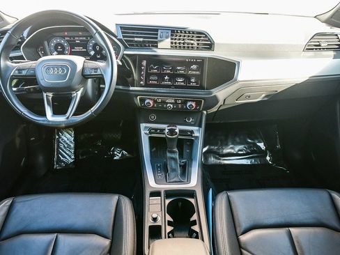 Used 2024 Audi Q3 2.0T Premium image 11