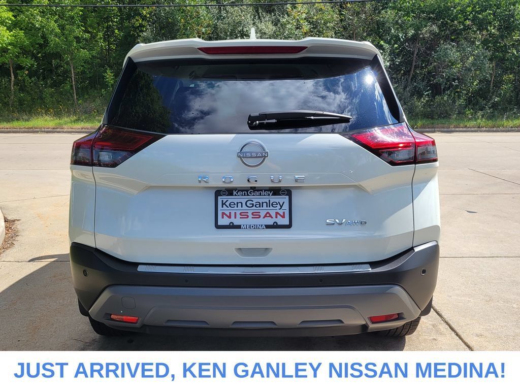 Certified 2023 Nissan Rogue SV AWD/4WD image 4