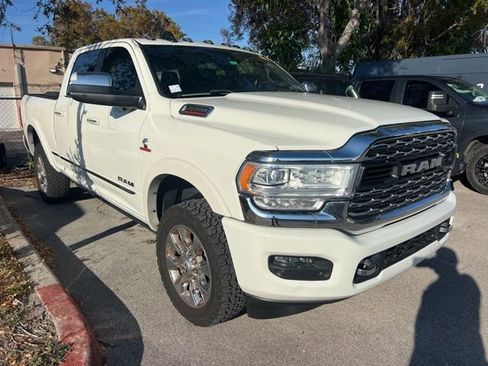 Used 2019 RAM 2500 Limited image 3