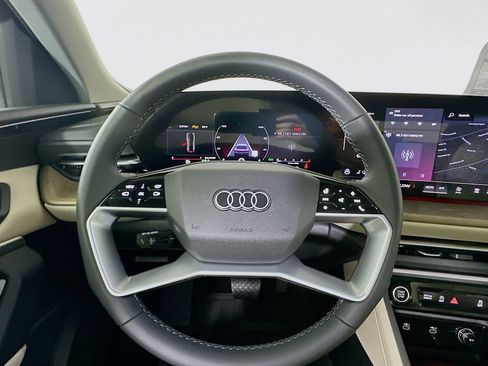 Used 2025 Audi Q5 Premium Plus AWD/4WD image 18
