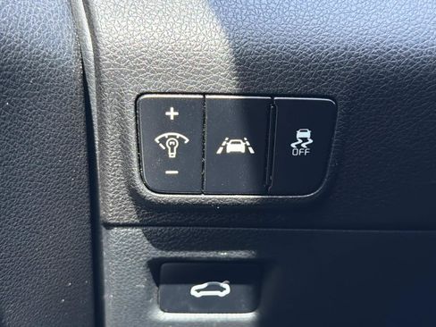 Used 2021 Kia K5 LX image 16