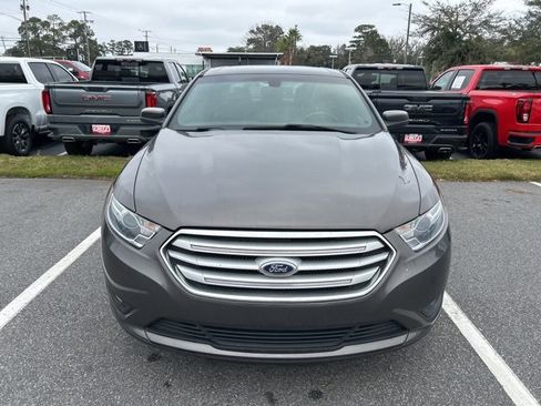 Used 2016 Ford Taurus SEL w/ Equipment Group 201A image 2