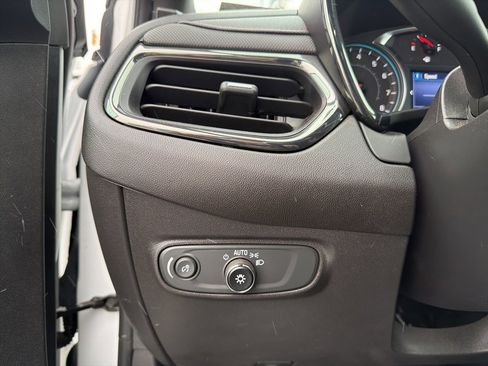 Used 2023 Chevrolet Equinox RS image 30