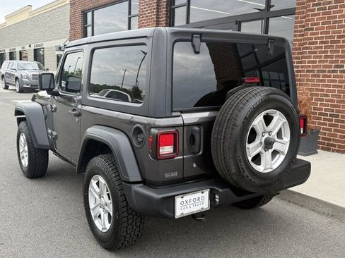 Used 2020 Jeep Wrangler Sport AWD/4WD image 4