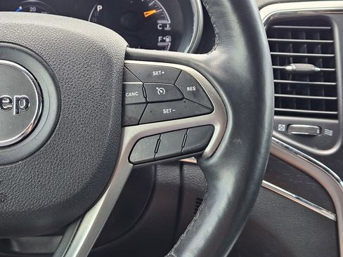 Used 2018 Jeep Grand Cherokee Limited image 30