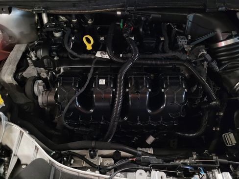 Used 2017 Ford Escape Titanium FWD image 30