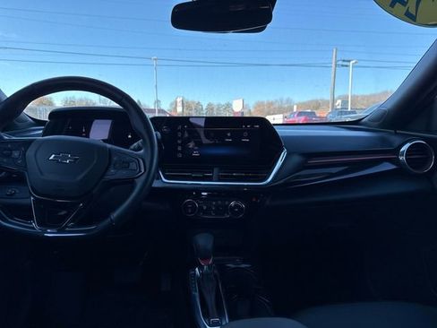 Certified 2024 Chevrolet Trax RS w/ Driver Confidence Package image 12