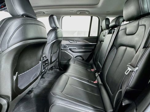 Used 2023 Jeep Grand Cherokee 30th Anniversary AWD/4WD image 11