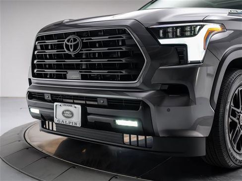 Used 2024 Toyota Sequoia Limited image 10