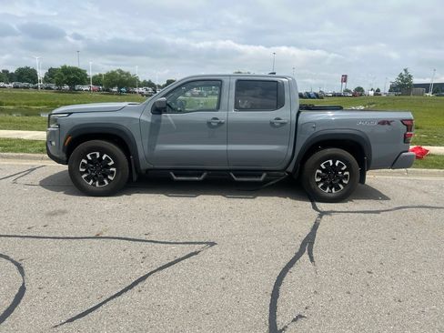 Used 2023 Nissan Frontier PRO-4X AWD/4WD image 6