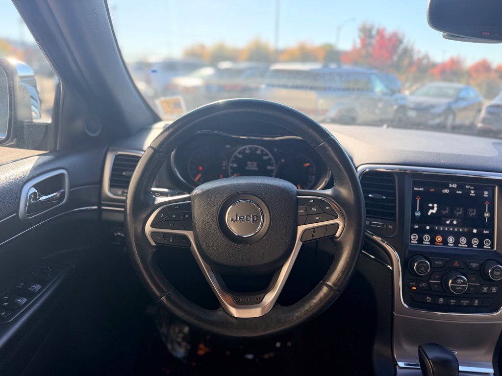 Used 2018 Jeep Grand Cherokee Limited AWD/4WD image 21