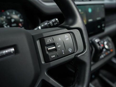 Used 2025 Land Rover Defender 110 S AWD/4WD image 22