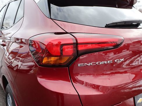 Used 2023 Buick Encore GX Select w/ Sport Touring Package image 29