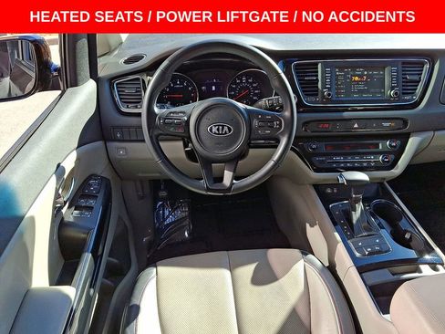Used 2017 Kia Sedona EX image 21
