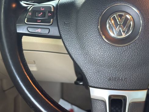 Used 2012 Volkswagen Passat TDI SE FWD image 14