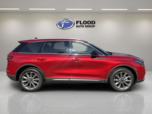 Used 2022 Lincoln Corsair AWD w/ Premium Package image 4