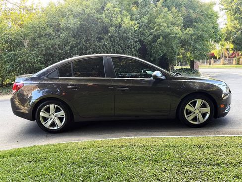 Used 2014 Chevrolet Cruze Diesel w/ Enhanced Safety Package FWD image 8