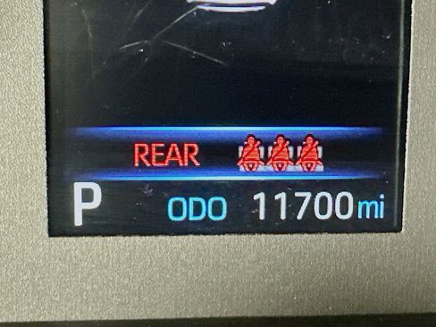 Used 2025 Toyota Corolla LE image 18