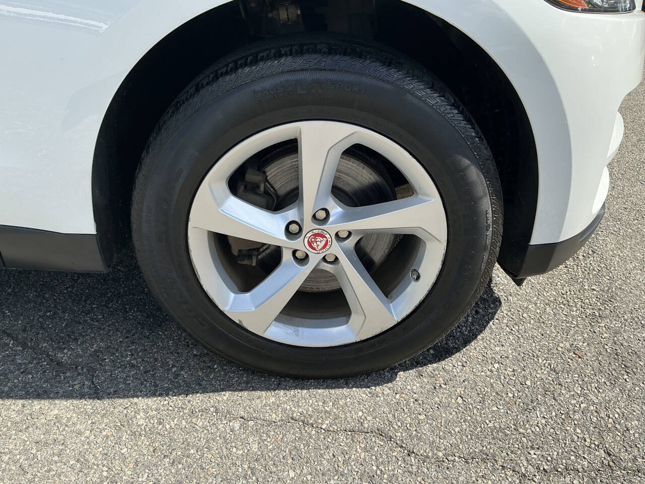 Used 2018 Jaguar F-PACE Premium AWD/4WD image 15