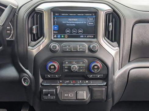 Used 2020 Chevrolet Silverado 1500 LT w/ All-Star Edition image 25