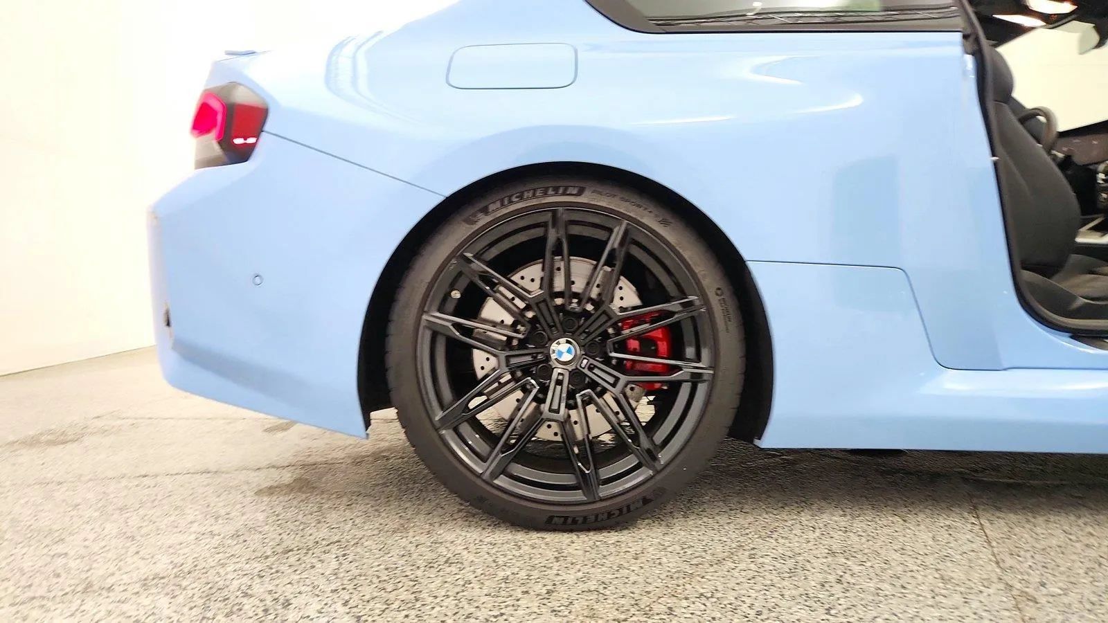 Used 2024 BMW M2 w/ Lighting Package RWD image 29