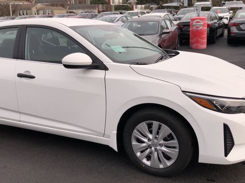 New 2025 Nissan Sentra S image 2