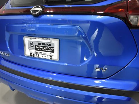Certified 2023 Nissan Kicks SV FWD image 12