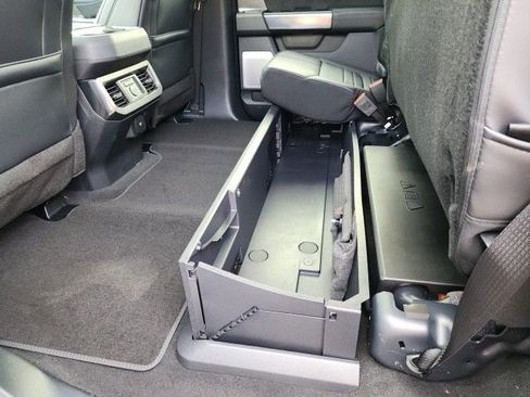 New 2025 Ford F250 Platinum image 33