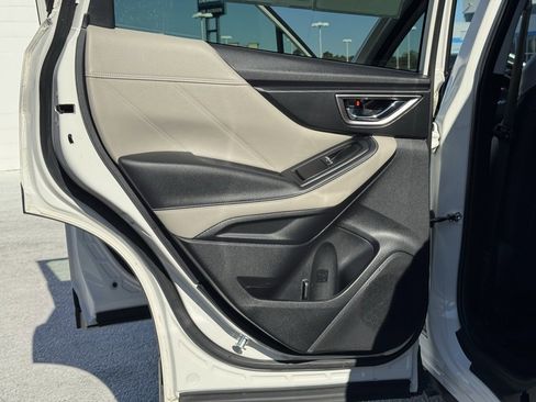 Used 2022 Subaru Forester Limited image 23