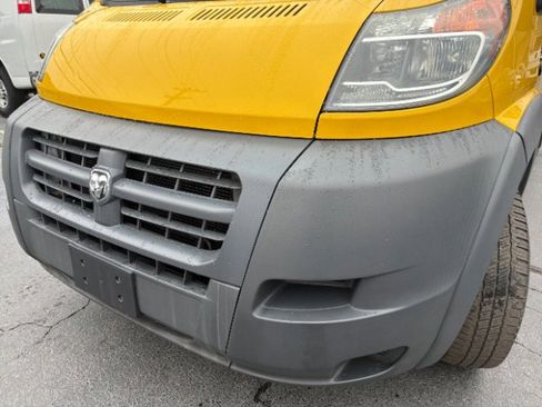 Used 2018 RAM ProMaster 2500 w/ Interior Convenience Group image 8