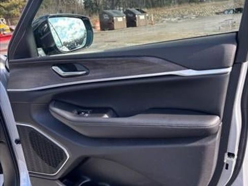 New 2026 Jeep Grand Cherokee L Limited image 50