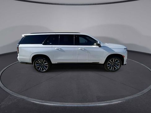 Certified 2021 Cadillac Escalade ESV Sport w/ Driver Assist Tech Package image 9