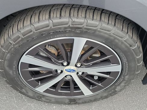 Used 2019 Subaru Impreza 2.0i Premium image 8