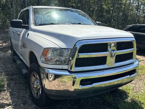 Used 2018 RAM 2500 SLT AWD/4WD image 4