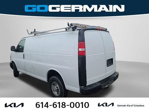 Used 2017 Chevrolet Express 2500 image 7