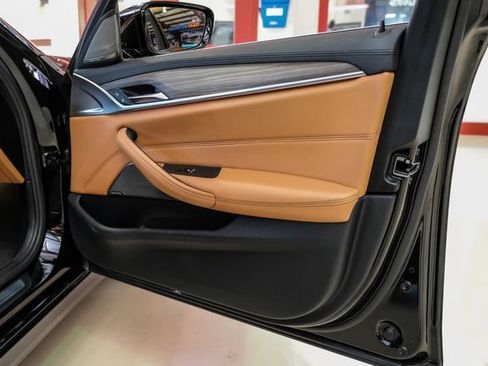 Used 2018 BMW 540i image 43